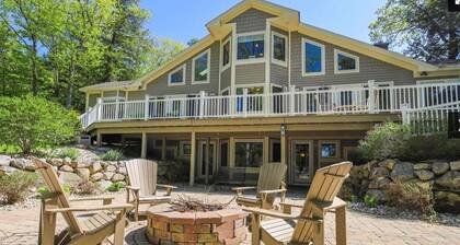 Stunning and spacious waterfront home on Raymond Pond!