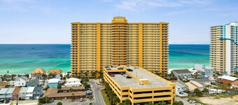 Gulf-Front Condo  Free Beach Chairs  Treasure Island 2BR/2BA on Thomas Drive!