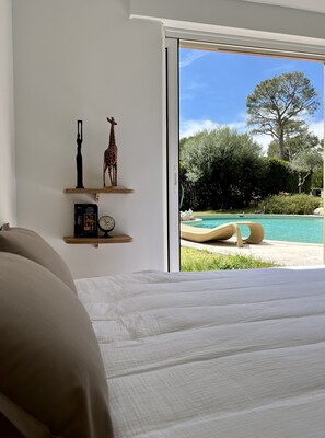 4 Schlafzimmer, Schreibtisch, Bügeleisen/Bügelbrett, Reisekinderbett