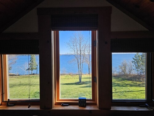  Brickyard Lakeside Retreat 