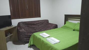 3 quartos, Wi-Fi de cortesia, roupa de cama