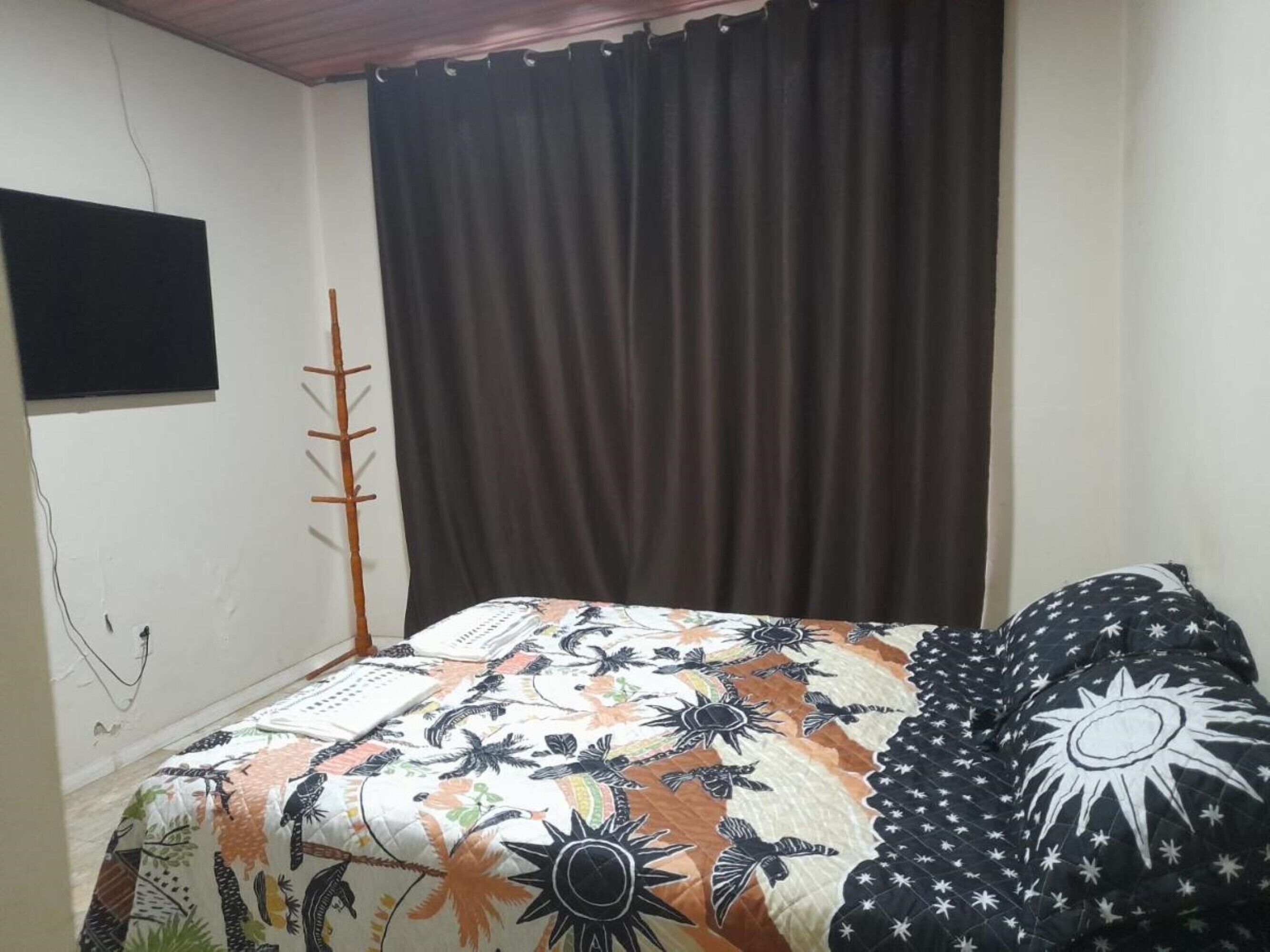 3 chambres, Wi-Fi gratuit, draps fournis