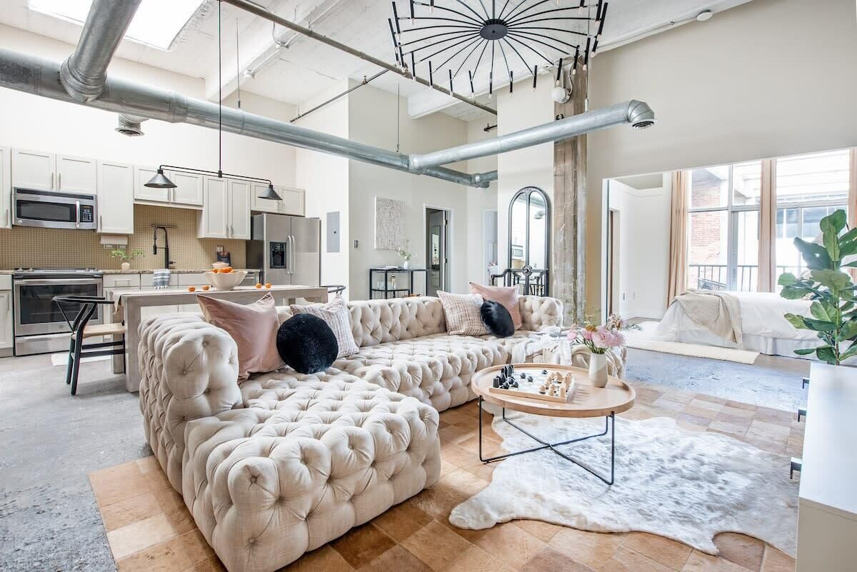 Televisión, oficina