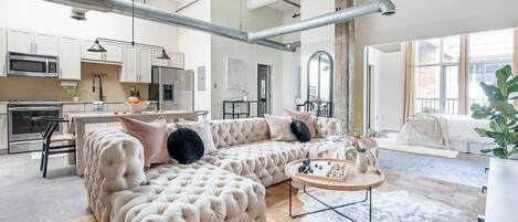 Televisión, oficina