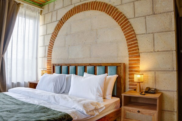 Deluxe Room, 1 Bedroom | Minibar, in-room safe, individually decorated, individually furnished - Ivy Cappadocia (Nevsehir)