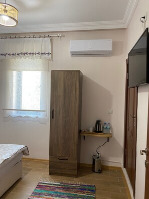 Economy Room | Minibar, in-room safe, individually decorated, individually furnished - Ivy Cappadocia (Nevsehir)