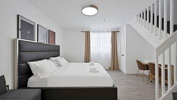 1 habitación, tabla de planchar con plancha, wifi gratis y ropa de cama