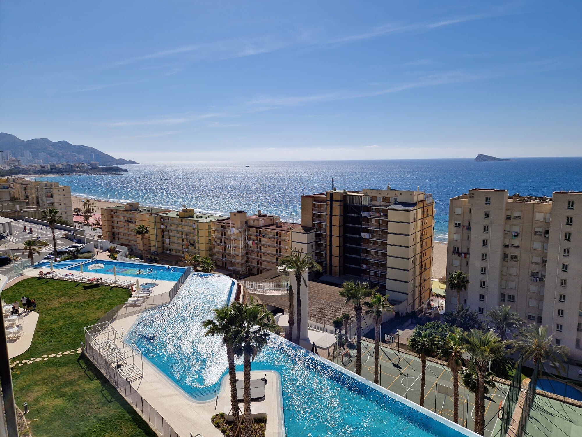 Innendørsbasseng og utendørsbasseng