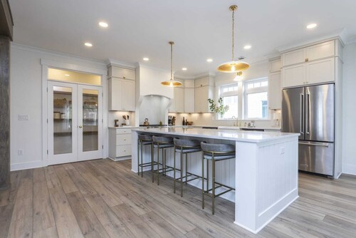 Bayberry House  Luxury, Modern, Steps to the Beach