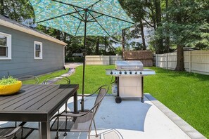 Outdoor dining - Relaxation and Rejuvenation! (Virginia Beach)