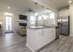 Interior - Perfect Escape with Ocean Breeze! (Virginia Beach)