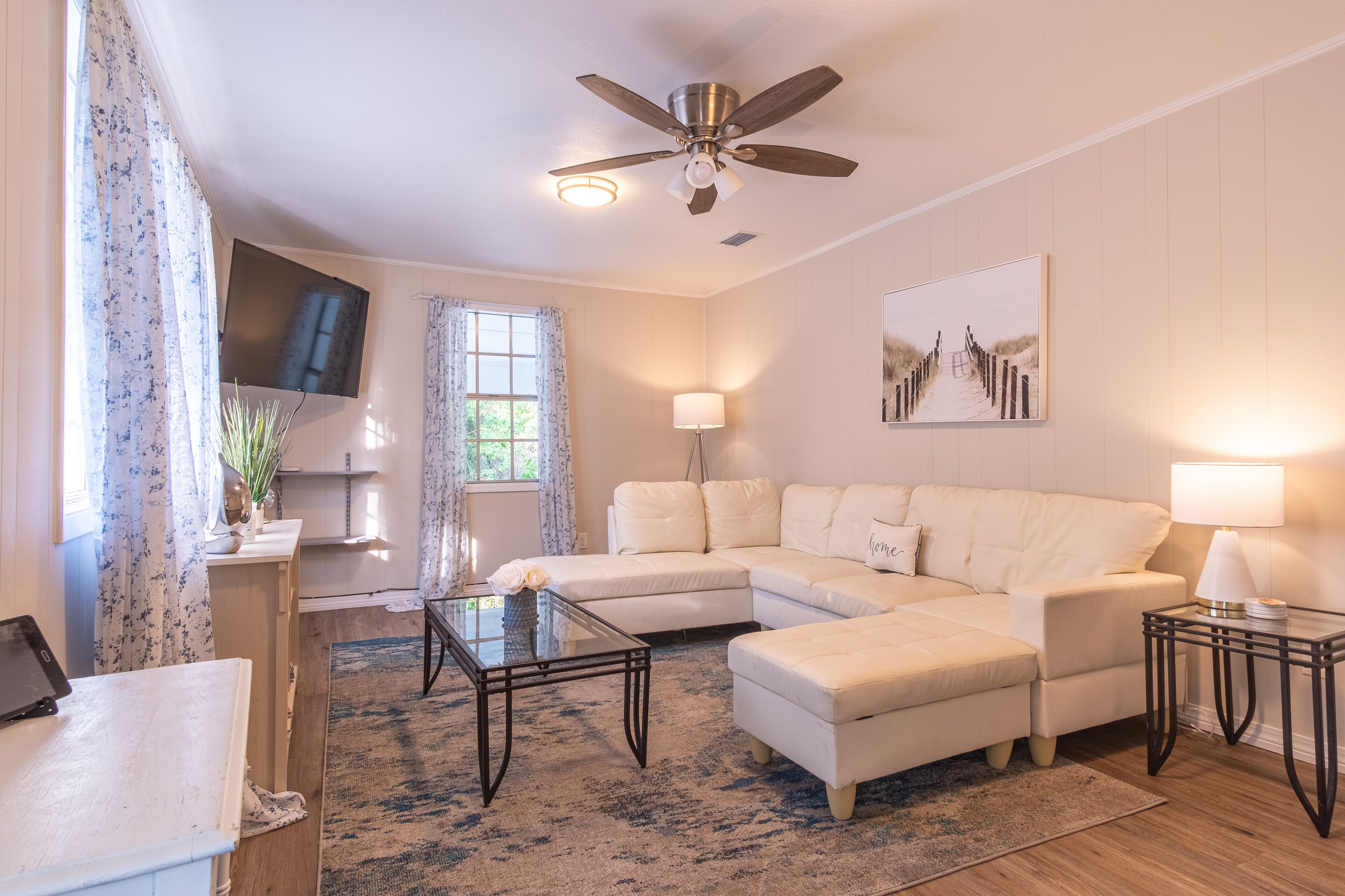 Family living - Near the beach - Freshly Renovated