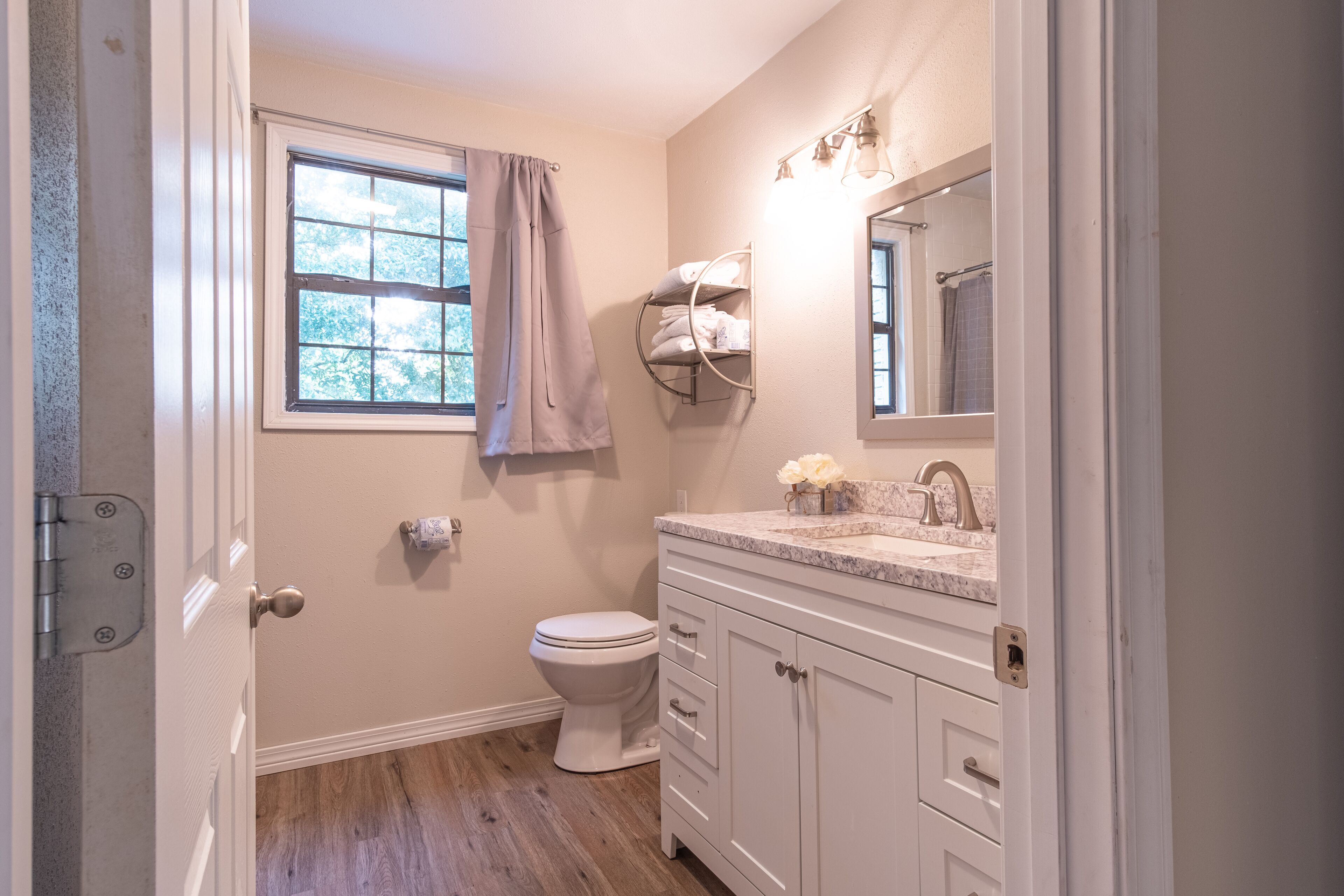 Family living - Near the beach - Freshly Renovated