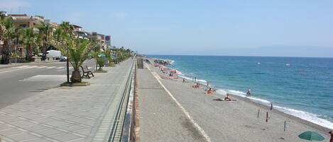 Ligstoelen, strandlakens