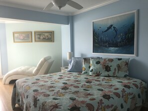 2 soverom, skrivebord, strykejern/-brett og wi-fi (inkludert)