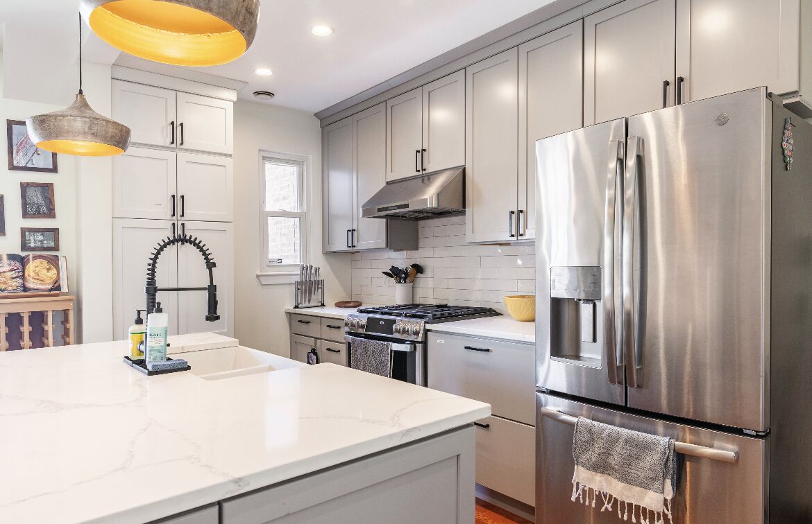 Modern DC row house - prime location, free parking!