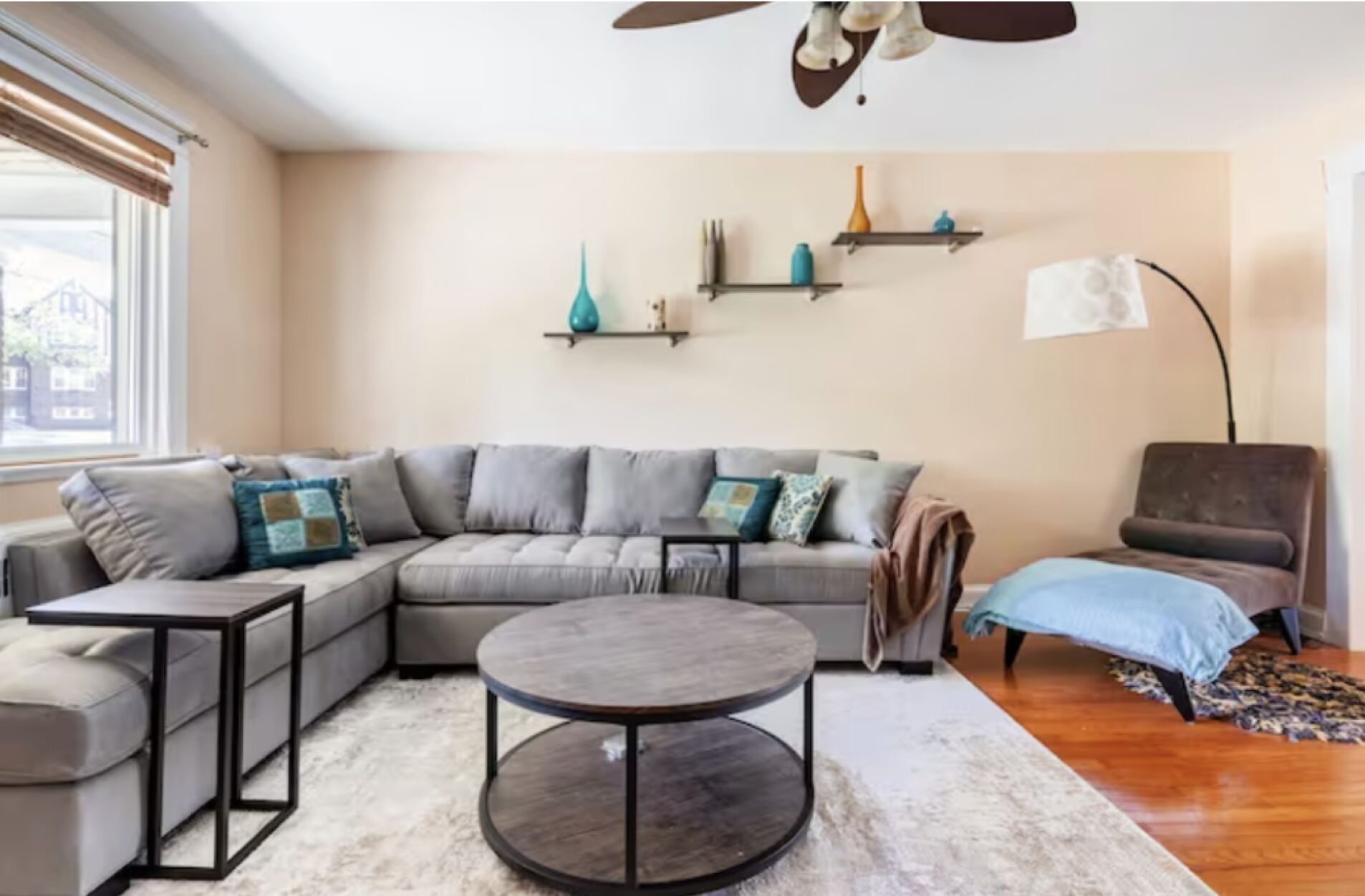 Modern DC row house - prime location, free parking!