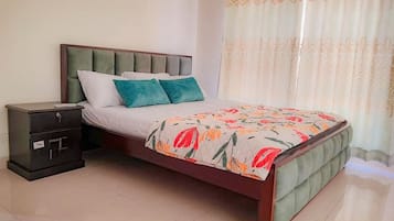 2 bedrooms, WiFi, bed sheets