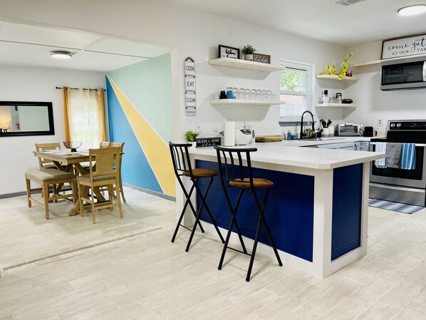 Microwave, oven, stovetop, dishwasher