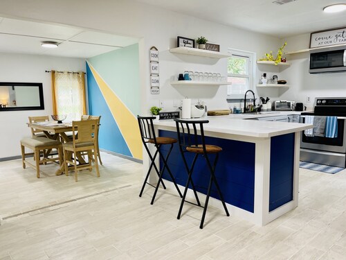 4-bedroom vacation home 10 minutes to Destin Beaches