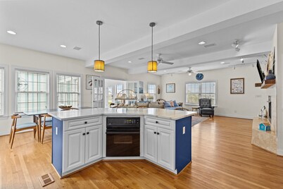 Harkers Haven with Private Pool in Harkers Island, NC