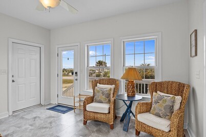 Harkers Haven with Private Pool in Harkers Island, NC