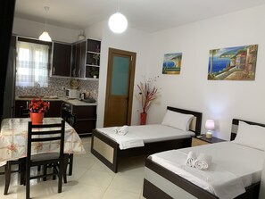 Iron/ironing board, free WiFi