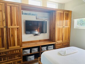 1 bedroom, iron/ironing board, free WiFi, bed sheets - Beautiful One Bedroom, Full Kitchen in Placencia village (Placencia)