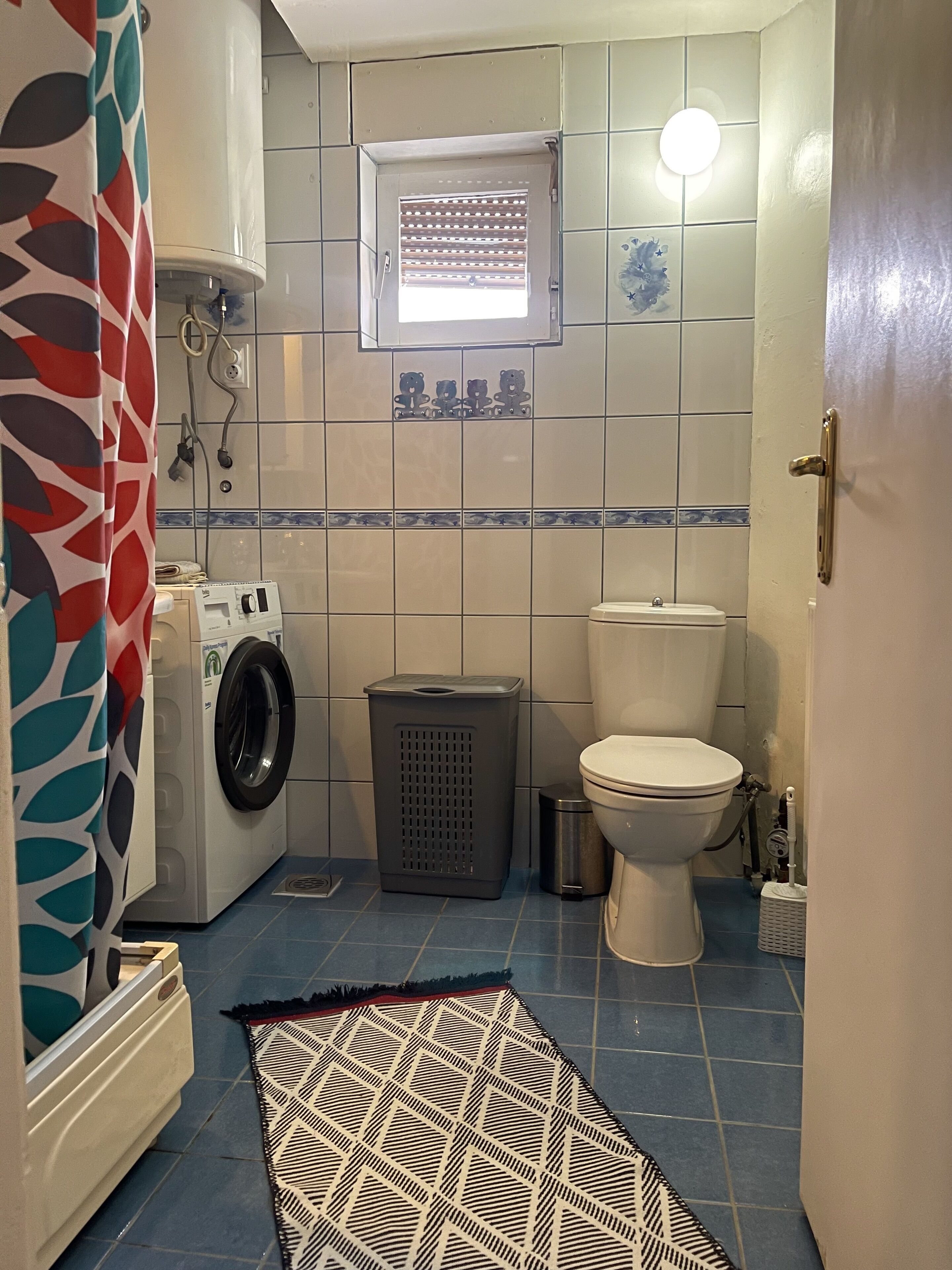 Towels, toilet paper