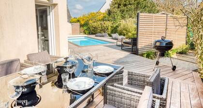 Villa avec piscine chauffée et jardin - 5 min de la mer par Groom*