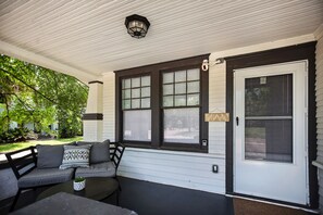 Terrace/patio - Avondale Home - Parks, shops, entertainment in walking distance (Jacksonville)