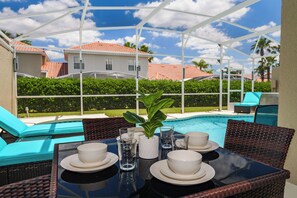 Pool - Stunning, boutique 4 bed / 3.5 bath home on the gated resort of Tuscan Hills (Davenport)