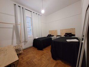 Double Room | Blackout curtains, iron/ironing board, free WiFi, bed sheets - Quarto Nórdico - Vila Mariana (São Paulo)