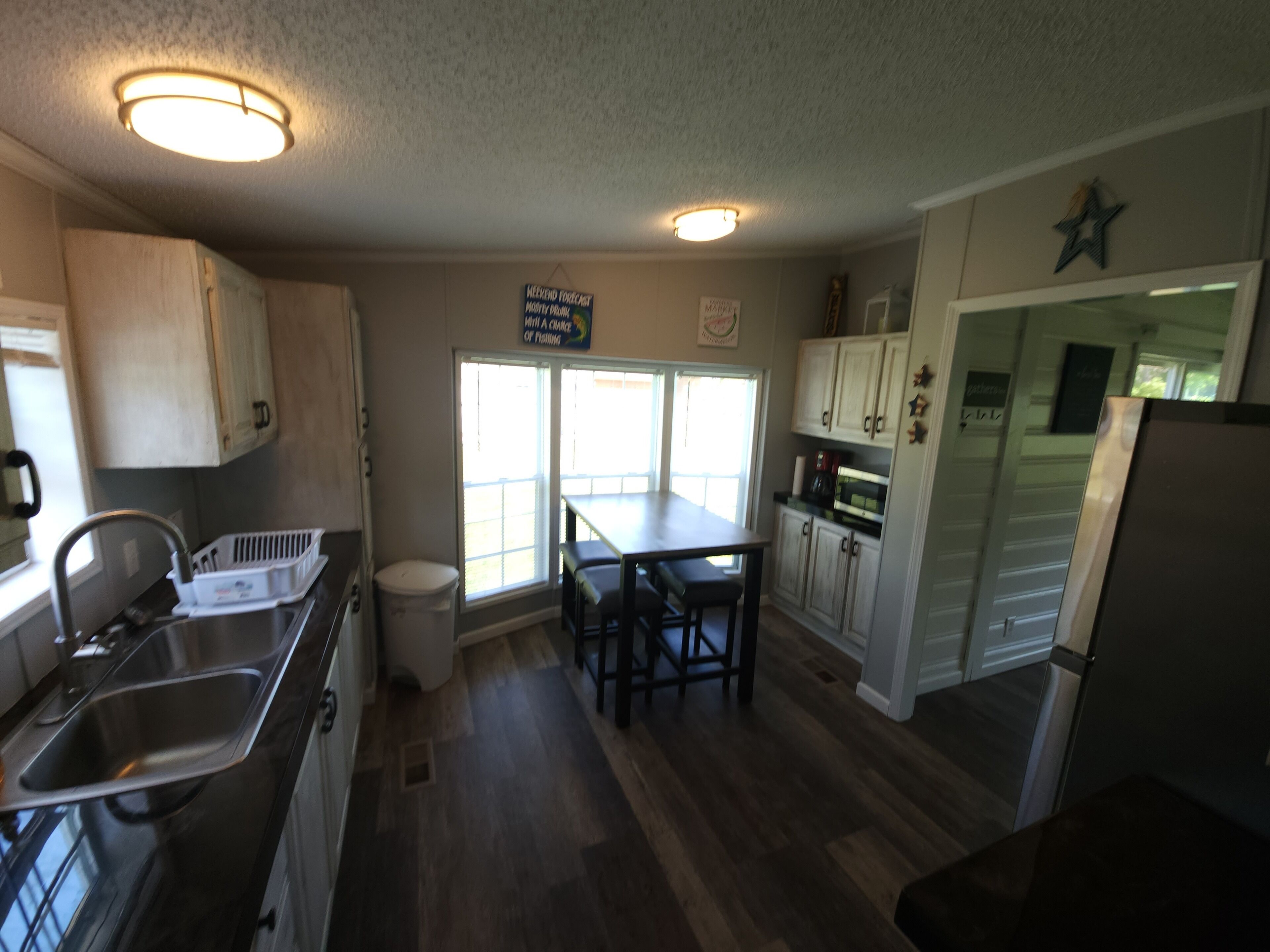 Island Cottage close to everything in downtown Caseville!