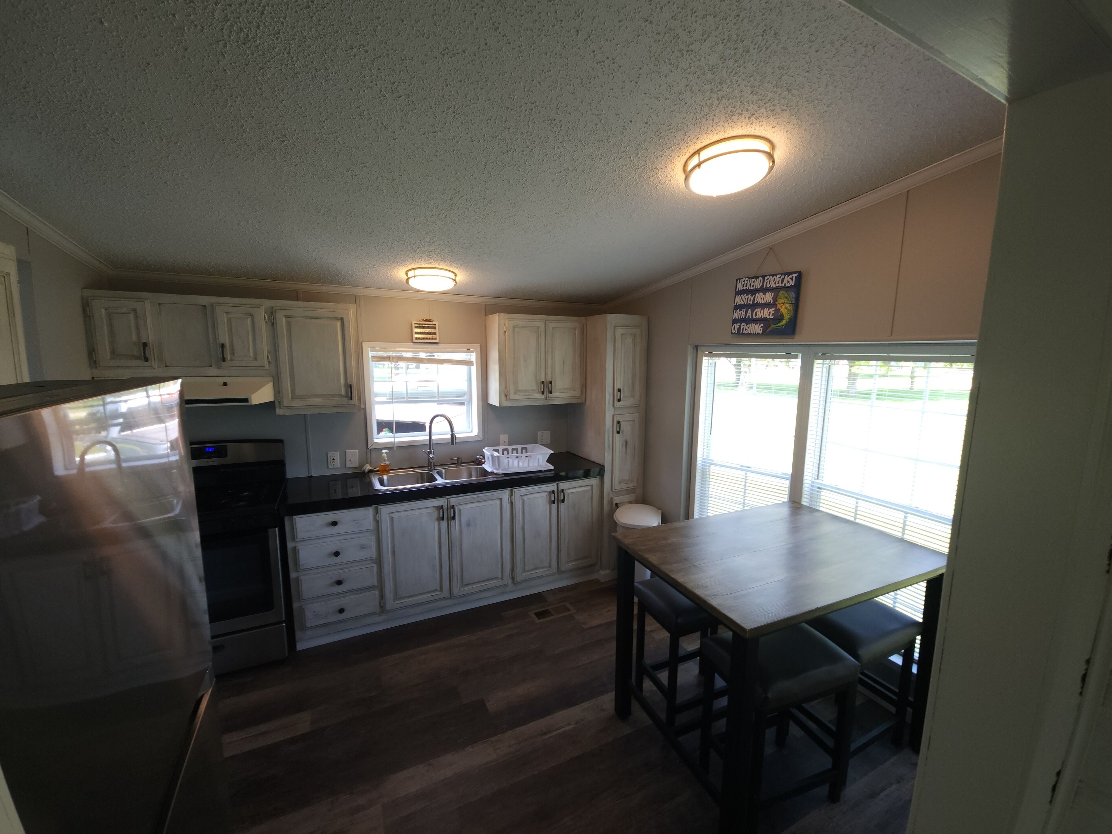 Island Cottage close to everything in downtown Caseville!