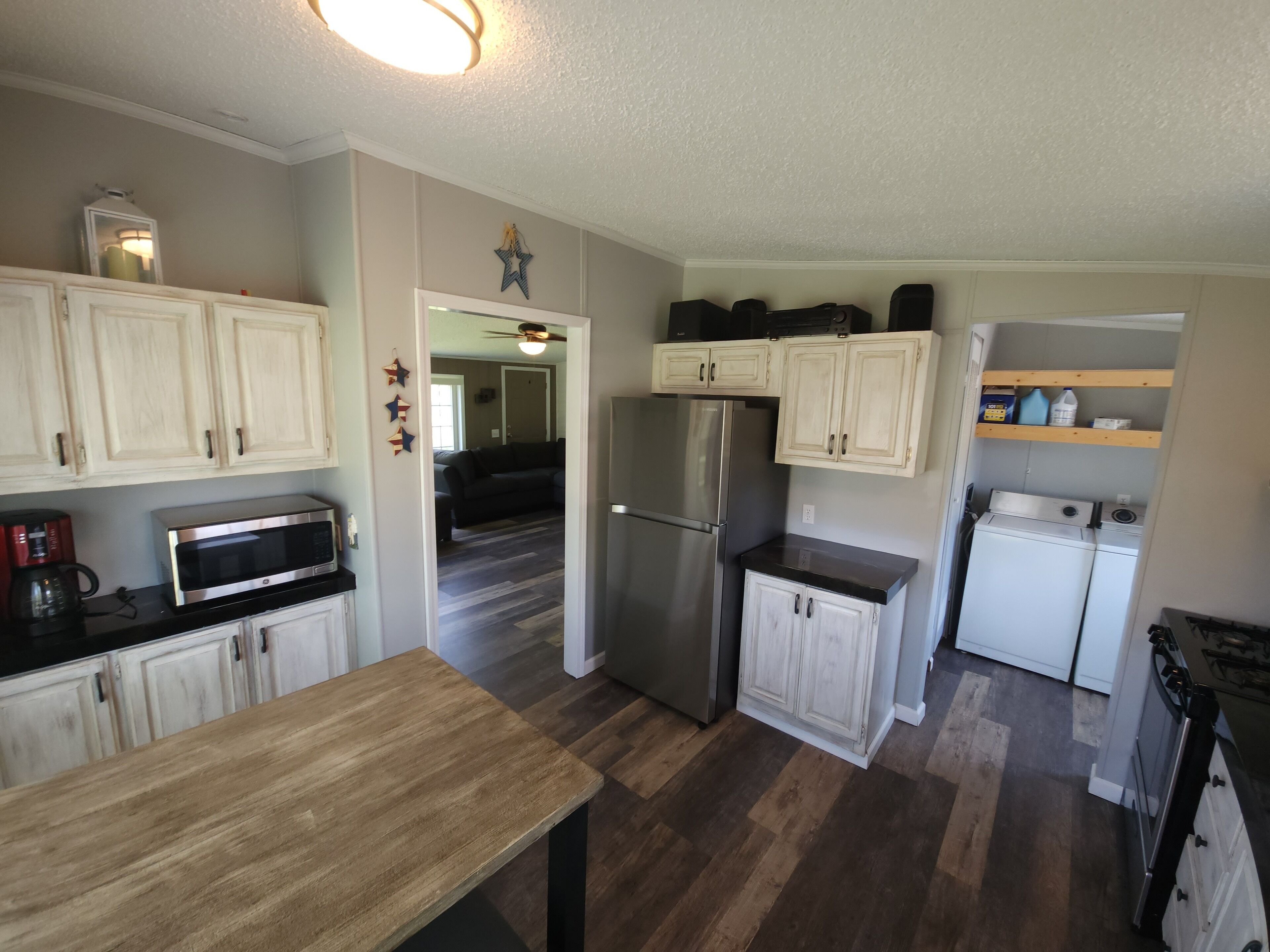 Island Cottage close to everything in downtown Caseville!