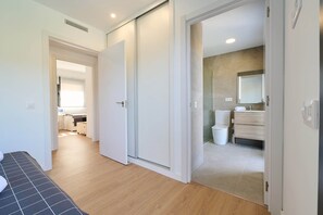 3 habitaciones, tabla de planchar con plancha y wifi gratis
