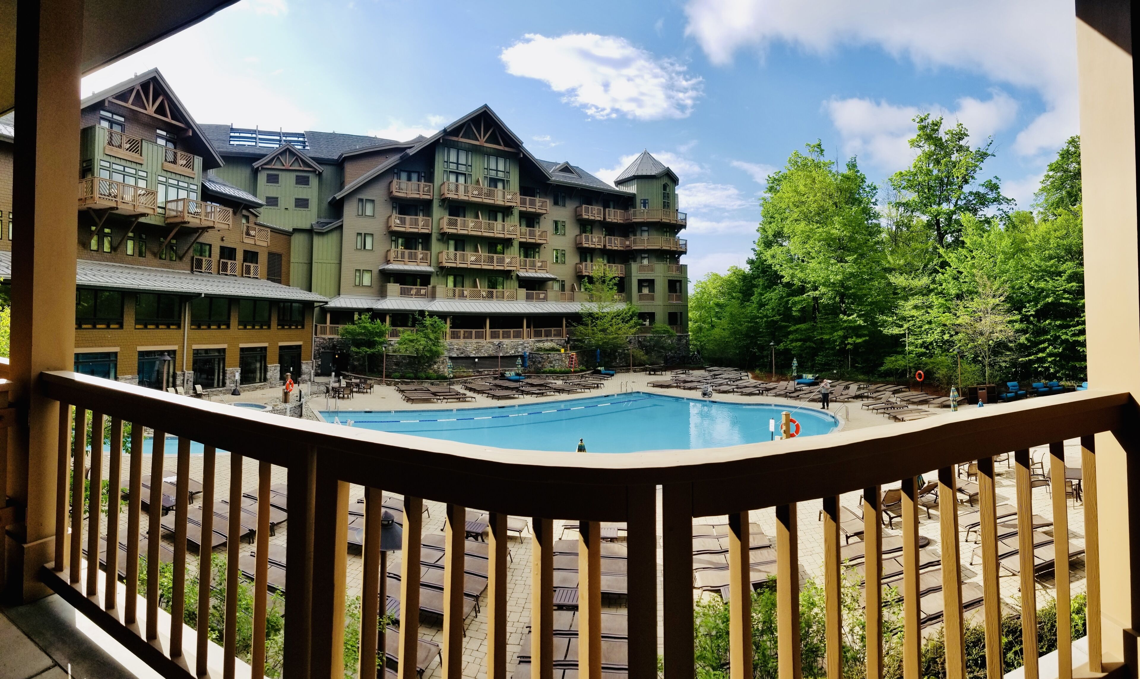 La Voute: Pool View - Studio Unit inside the Lodge at Spruce Peak, Stowe