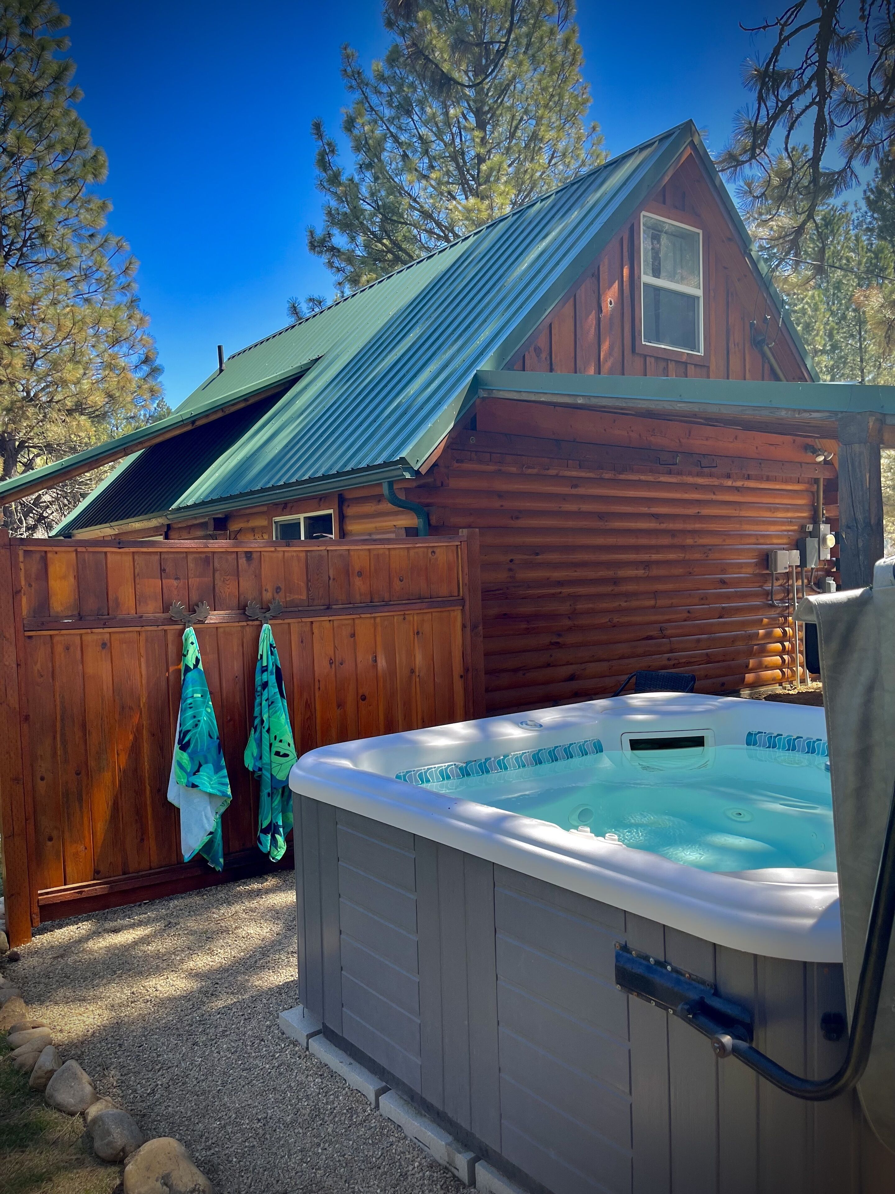 Tina de hidromasaje al aire libre