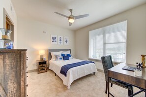 1 bedroom, desk, iron/ironing board, WiFi