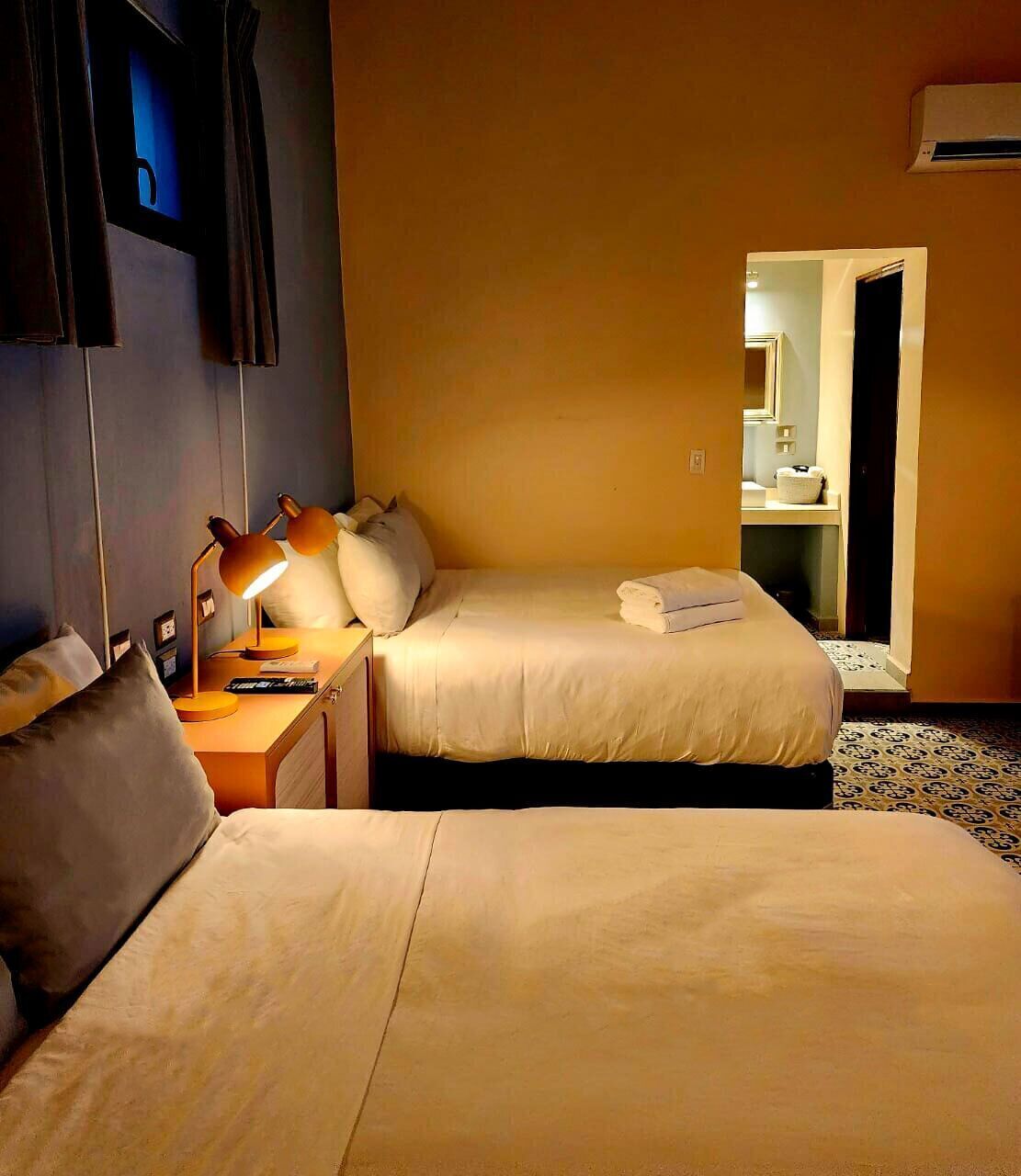 1 habitación, edredón y camas con efecto memoria 