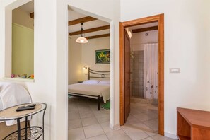 1 quarto, Wi-Fi de cortesia, roupa de cama