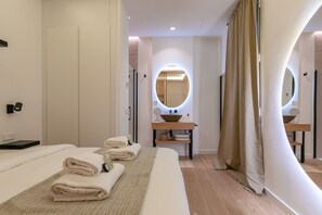1 habitación, tabla de planchar con plancha, wifi gratis y ropa de cama 