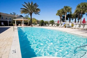 Beheizter Pool