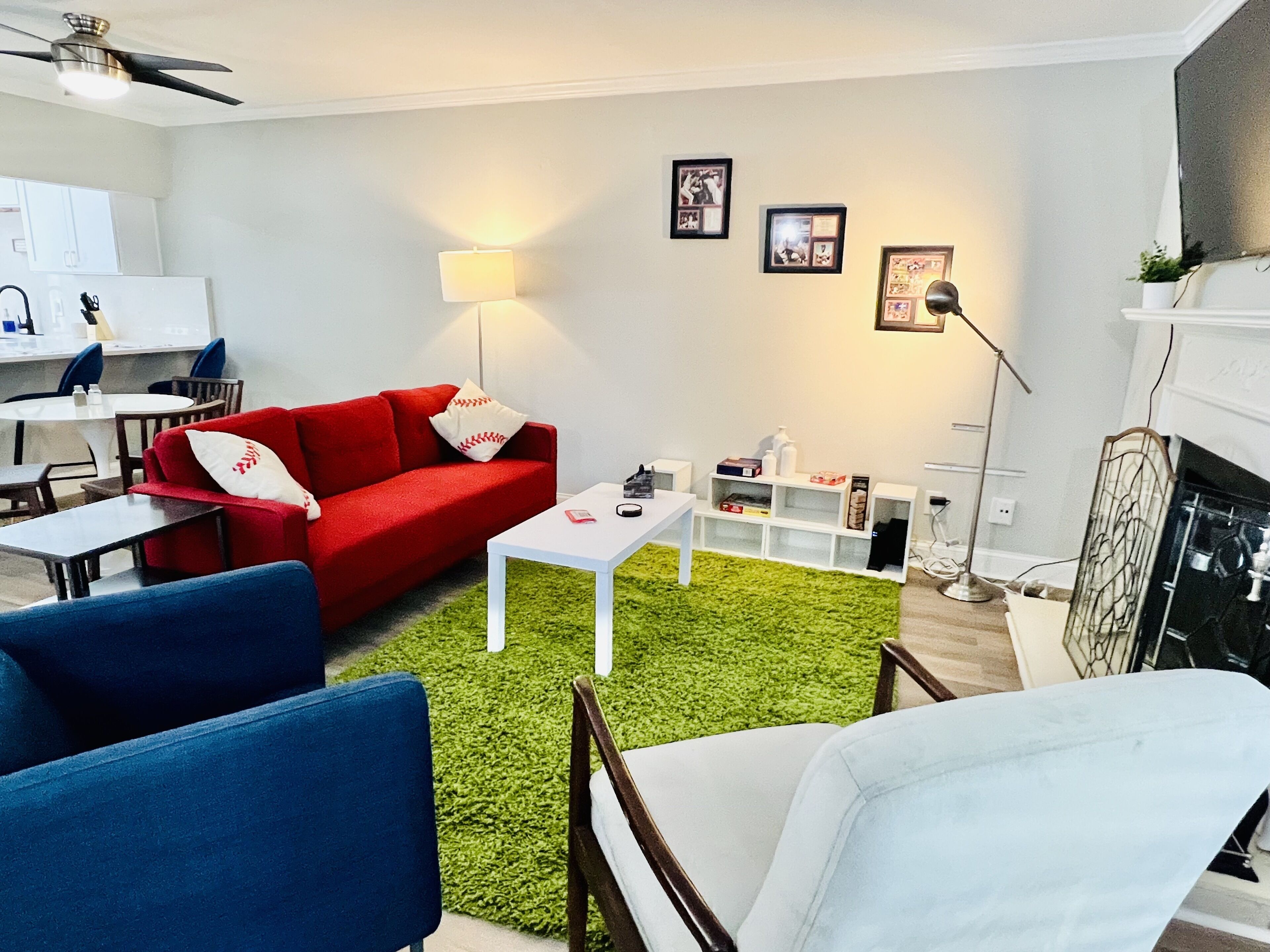 Braves Themed Townhome King Bed w/free Parking