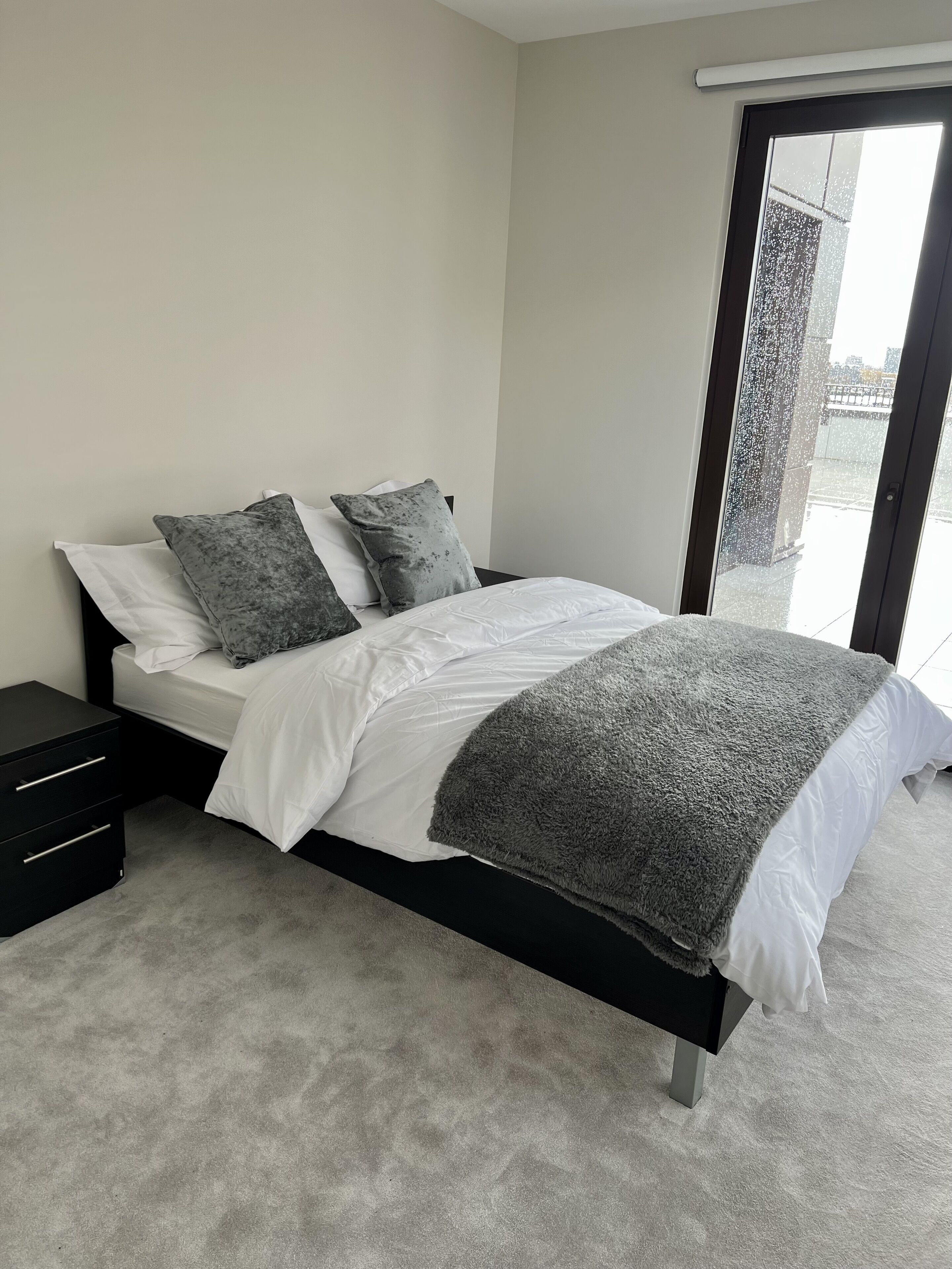 2 Bedroom Penthouse Canary Wharf