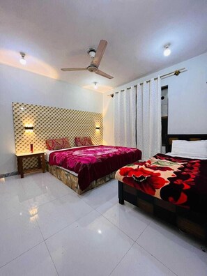 Silitysrauta/-lauta, ilmainen Wi-Fi, vuodevaatteet