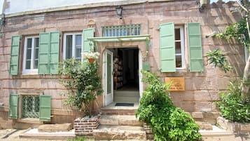 Entrada de la propiedad