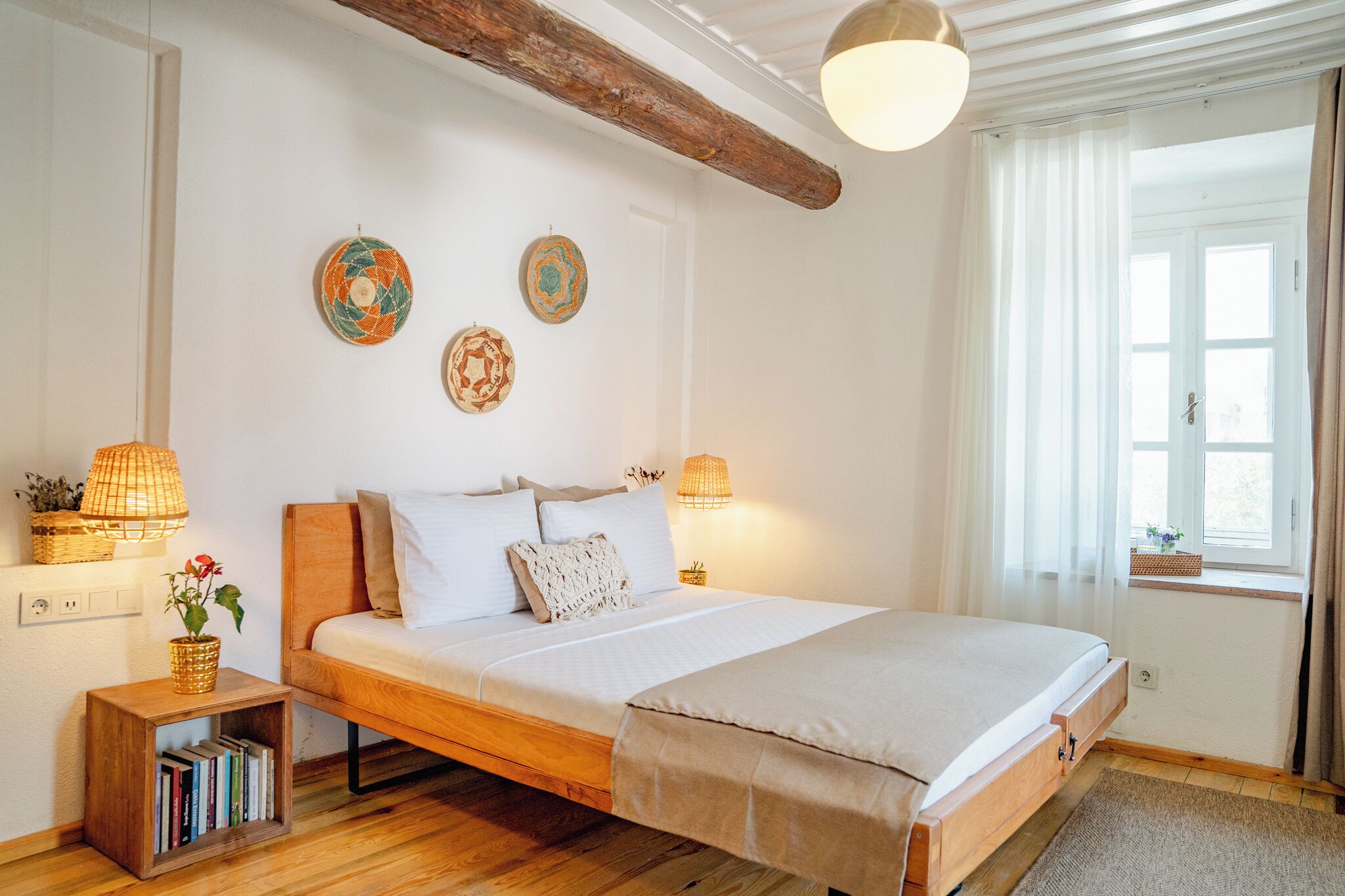 Double Room with Balcony and Fireplace | Egyptian cotton sheets, premium bedding, pillowtop beds