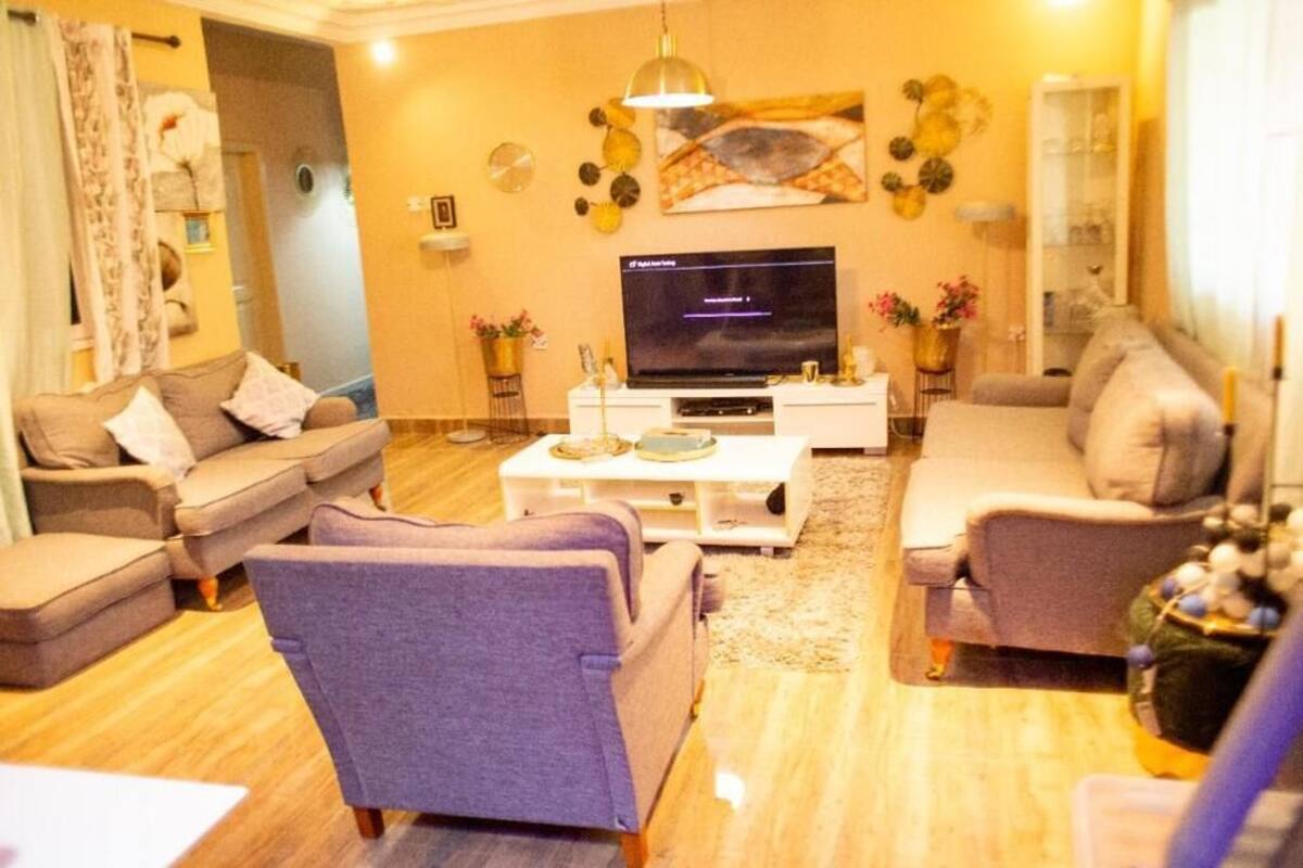 Basic Room | Living area